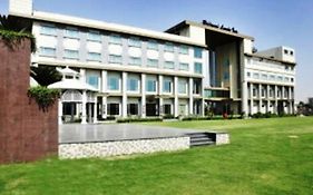 Brijwasi Lands Inn